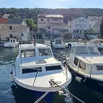 Apartament Nina *