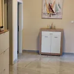 Nina Apartament *