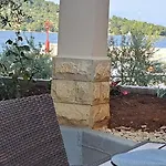 Nina شقة